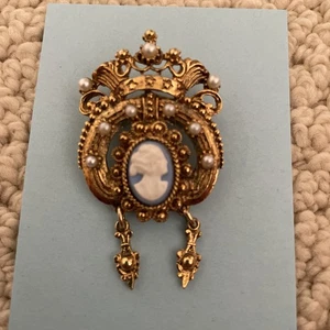 Broche vintage camafeo corona reina Estate - Imagen 1 de 5