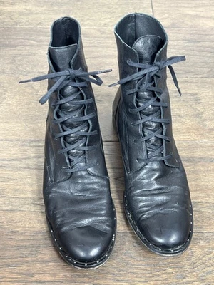 Bota de Combate FREDA SALVADOR Alanis Cuero Envejecido Negra Talla 9 Usada en Excelente Condición Foto 1 de 4