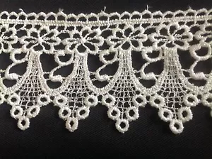 NEW 3 1/4 INCH TEAR DROP PATTERN IVORY VENISE LACE TRIM - Picture 1 of 1