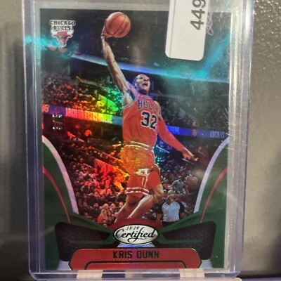 2018-19 Panini Certified - Mirror green #13 Kris Dunn 3/5 - Image 1 of 3