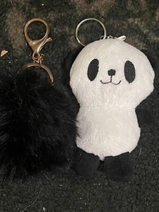 Lot of 2 keychains - Picture 1 of 2