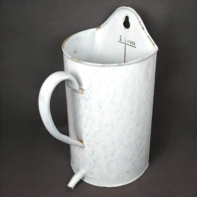 Ancien Broc Lavement Tôle Émaillée Blanc Marbré Bleu Fontaine Médicale - Photo 1/4