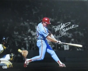 Mike Schmidt HOF Signed 16x20 Photo Philadelphia Phillies Beckett 193002 - Picture 1 of 3