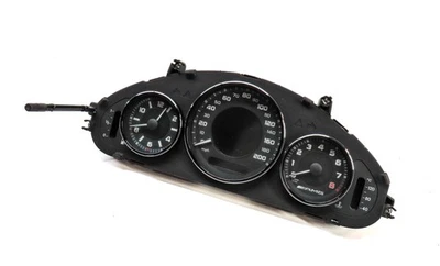 Mercedes CLS63 AMG 2007 (W219) tablero velocímetro cuadro de instrumentos (161 k) Foto 1 de 4