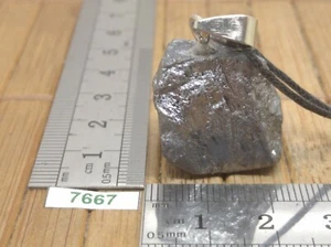 Hämatit Anhänger roh + verstellbare Kordel - Mineralien Reiki Halskette Stein - Bild 1 von 6