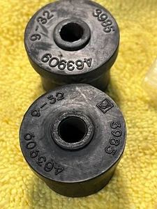 Alternator Mount Bushing for Volvo 240, 740, 760, 780, 940 463909 - Picture 1 of 2