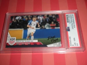 Panini Christian Pulisic 2016 Selección Nacional de Estados Unidos PRIMERAS GORRAS/PSA 8/Consíguelo ahora/ - Imagen 1 de 2