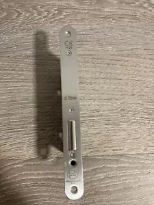 D LINE 14921102600 PZ SQUARE SASH LOCK W/ STRIKE PLATE SATIN SS 60MM - Picture 1 of 3