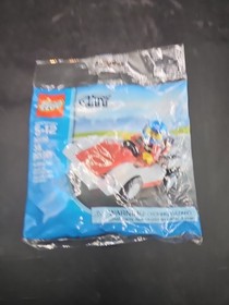 LEGO CITY RACE CAR POLYBAG  MINIFIGURE SET 30150  SPACE DRIVER
