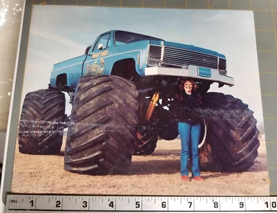 MONSTER TRUCK BEAR FOOT 1983 Original Picture 8"x10" PHOTO Mini Poster RARE - Image 1 of 4