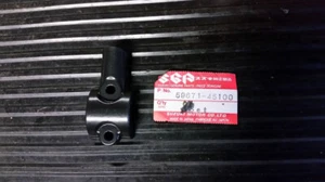 Suzuki GS 1000G GN 400 Lenkerklemmung Spiegel Bremse VA Neuteil 59671 - 45100 - Bild 1 von 3