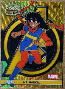 2025 Topps Chrome Marvel, The New Avengers - Gold Wave /50 Ms Marvel AV-8 - Picture 1 of 3