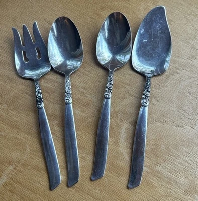 Community South Seas Silverplate 4 Serving Pcs Flatware Spoons, Fork, Pie Read - Image 1 of 4