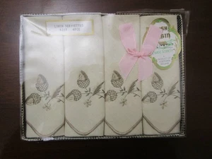 BOXED SET OF 4 IRISH CABIN ACORN EMBROIDERED LINEN NAPKINS - Picture 1 of 8