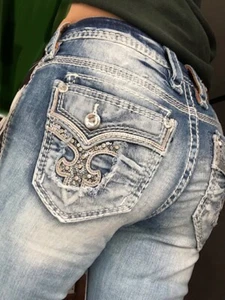Rock Revival EASY Crop Jean Capris Yara Light Wash Mid Rise Sizes 25 to 34, $154 - Picture 1 of 12