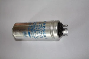 Bosch Kondensator 4,4uF 420 V Anlaufkondensator 400v Volt Betriebskondensator - Picture 1 of 1