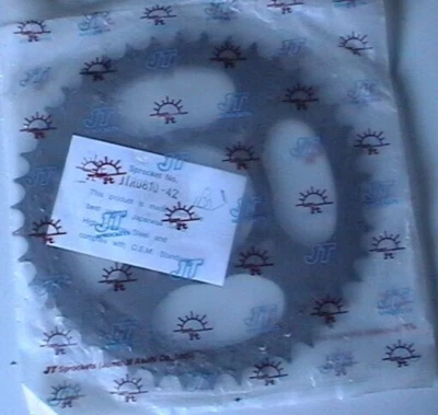 FRENO DE TAMBOR SUZUKI GN125 82-00 GS125 79-82 RG125 86-92 JT PIÑÓN TRASERO JTR810 42 Foto 1 de 2