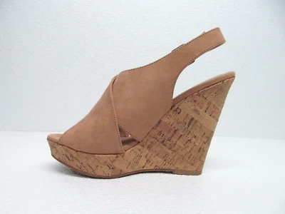 Sandalias de cuña chinas Laundry Myya camel micro gamuza para mujer talla 8,5 M nuevas en caja Foto 1 de 4