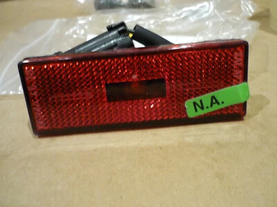 Ferrari 348,355,360,456,512,550,575 - Luz de señalización lateral trasera (NUEVA) -P/N 140594 Foto 1 de 4