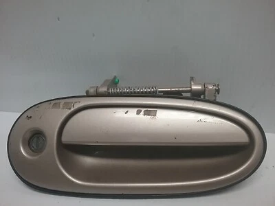 Manija de puerta exterior delantera derecha Oldsmobile Alero 1999-2004 22615194 Foto 1 de 4