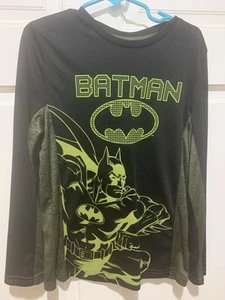 Boys DC Batman Activewear Long Sleeve Graphic Shirt Size 7 Excellent Condition - Picture 1 of 4