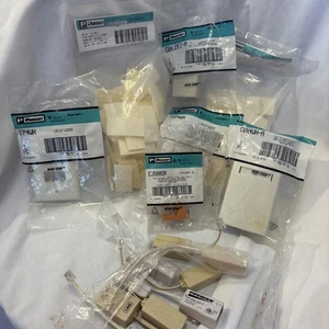 lot divers articles Panduit MINI-COM MONTURES PLAQUES FRONTALES MINI JACKS FILTRES DSL, condi - Photo 1/10