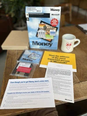 NEW Microsoft Money Windows 95 CD & 3.5” Disc Complete Retail Box - Sealed Discs - Image 1 of 4