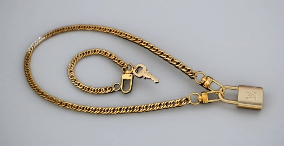 Auténtico Louis Vuitton Candado Cerradura Llave y Monet Cadena Collar Pulsera Foto 1 de 4