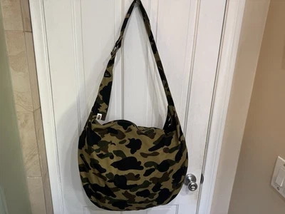 Bolso de Hombro A Bathing Ape Bape Furoshiki Verde 1er Camuflaje Eslinga Foto 1 de 4