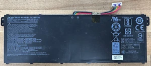 Genuine Acer AC14B18J laptop battery - Photo 1/2