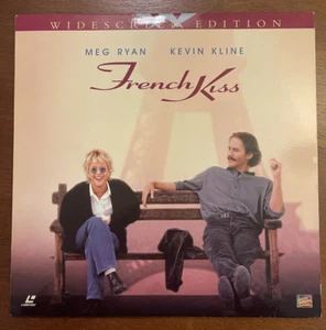 French Kiss Widescreen Laserdisc LD Kevin Kline Meg Ryan - Picture 1 of 3