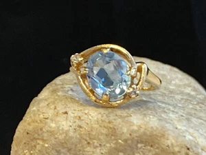 10K Yellow Gold Ring 3.26g Fine Jewelry Sz 6.25 Band Blue Oval Stone Prong - Picture 1 of 24