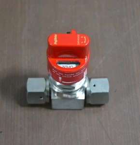 Fujikin L.No AQ0J6000 Manual Diaphragm Valve - Picture 1 of 4