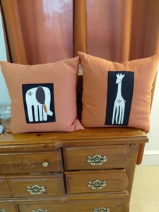 2 Safari Animal Decorative Square Throw Beaded Pillows Elephant Giraffe Set 17" - Picture 1 of 8