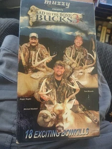 Muzzy Bad To The Bone Bucks 3 VHS Video Bowhunting Whitetail Deer - Foto 1 di 3