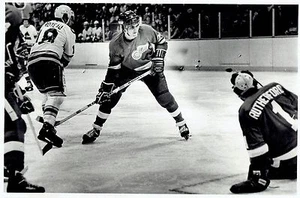 1978 Original Photo Rockies Gary Croteau Red Wings Reed Larson Jim Rutherford - Picture 1 of 2