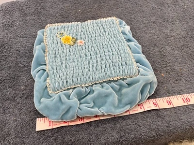 Rosetas vintage satinado encaje floral caja bolsa de almacenamiento terciopelo azul Foto 1 de 4