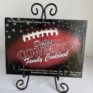 Dallas Cowboys Family Cookbook 2003 Photos Recipes Profiles - Imagen 1 de 2