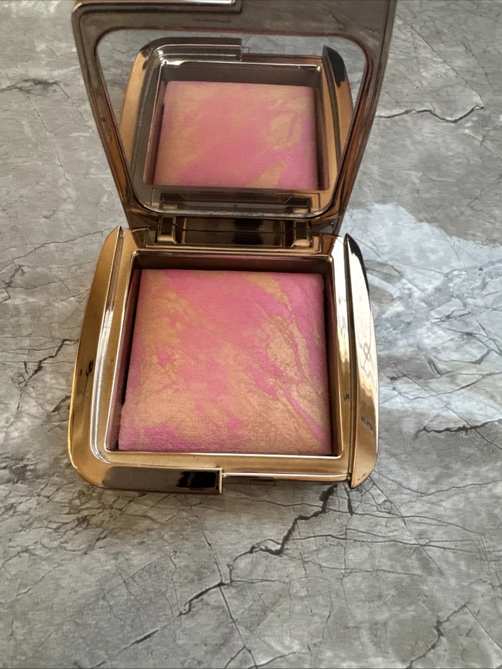 Rubor de iluminación ambiental con reloj de arena MAGENTA RADIANTE .15 oz/4.2 g RARO descontinuado Foto 1 de 1