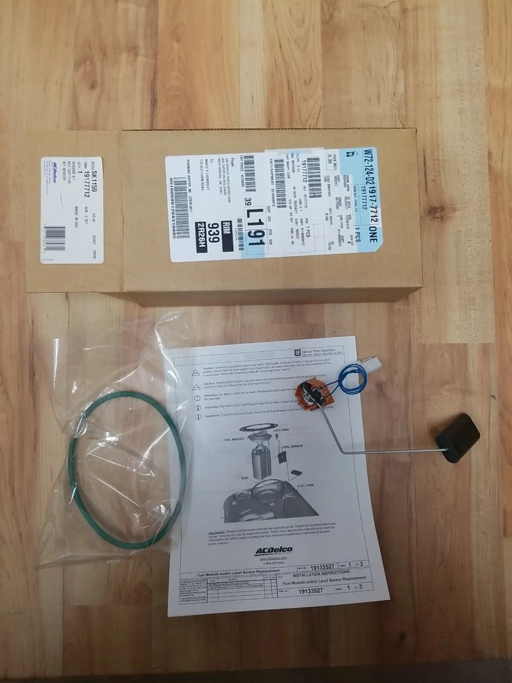 Kit de sensor de nivel de combustible genuino GM con sello 19177712 Foto 1 de 4
