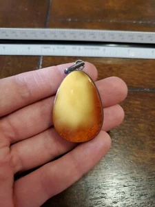 Ciondolo vintage in argento sterling tuorlo d'uovo ambra baltica - Foto 1 di 10