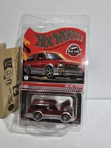 2024 HOT WHEELS RLC EXCLUSIVE 1992 GMC TYPHOON - Picture 1 of 3