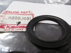 Kawasak OEM NOS seal 11009-1051  #3267 - Foto 1 di 1
