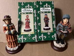2 Vntg Caroler Couple Christmas Holiday Treasures Collectible 7.5” World Bazaars - Picture 1 of 20
