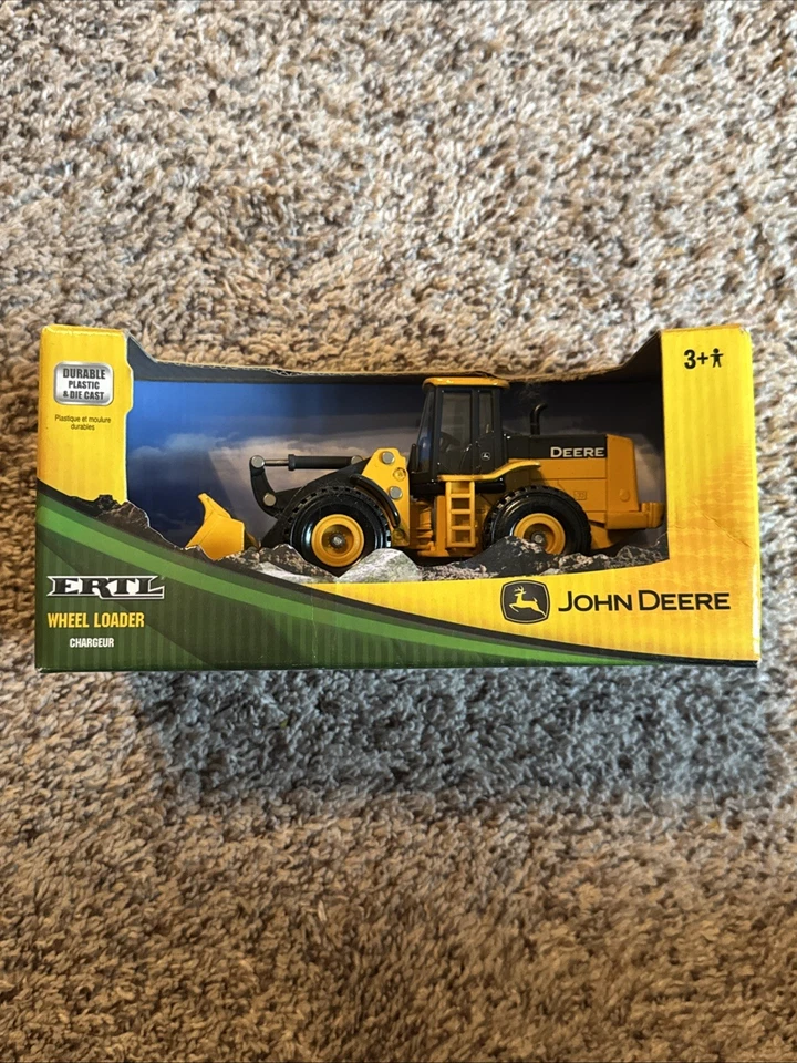 Ertl Diecast John Deere Wheel Loader #37013 1 50
