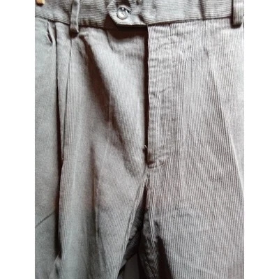 Jos A. Черные вельветовые мужские брюки Banks со складками и манжетами. Кнопка и застежка - Изображение 1 из 4