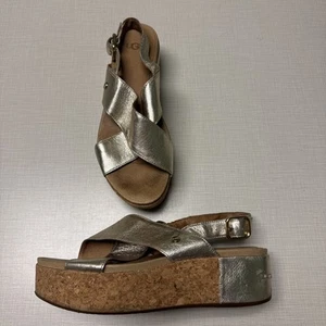 UGG Shoshana Plateau Sandalen schwer zu finden Goldfolie 😍 wenig getragen Gr. 7,5 - Bild 1 von 20