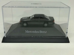 HERPA 1:87 MB E 320 COUPE DEALER EDITION - Imagen 1 de 4