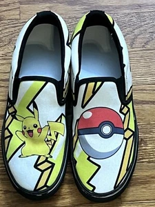 POKÉMON Pikachu and Pokeball Canvas Slip-On Sneakers W 8 / Men's 6.5 US EU 39 - Picture 1 of 5