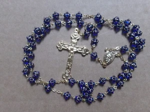 Schöner Tertium Millennium gekappter blauer Rosenkranz mit Glasperlen und Etui - Bild 1 von 6